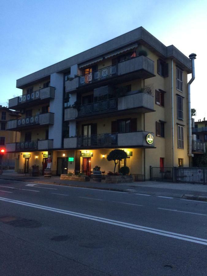 Appartamento Per Brevi Periodi "Michelmabel" Bergamo Exterior photo