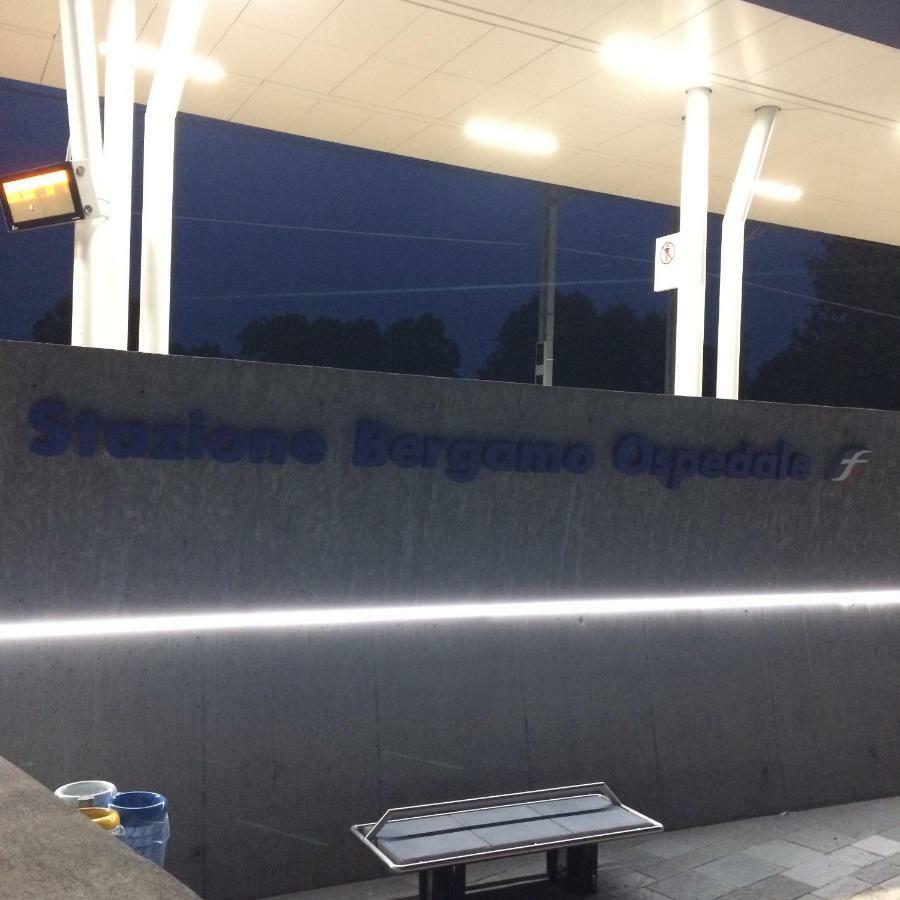 Appartamento Per Brevi Periodi "Michelmabel" Bergamo Exterior photo